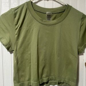 Aritzia Sunday Best Green Crop T-Shirt Short Sleeve Relaxed